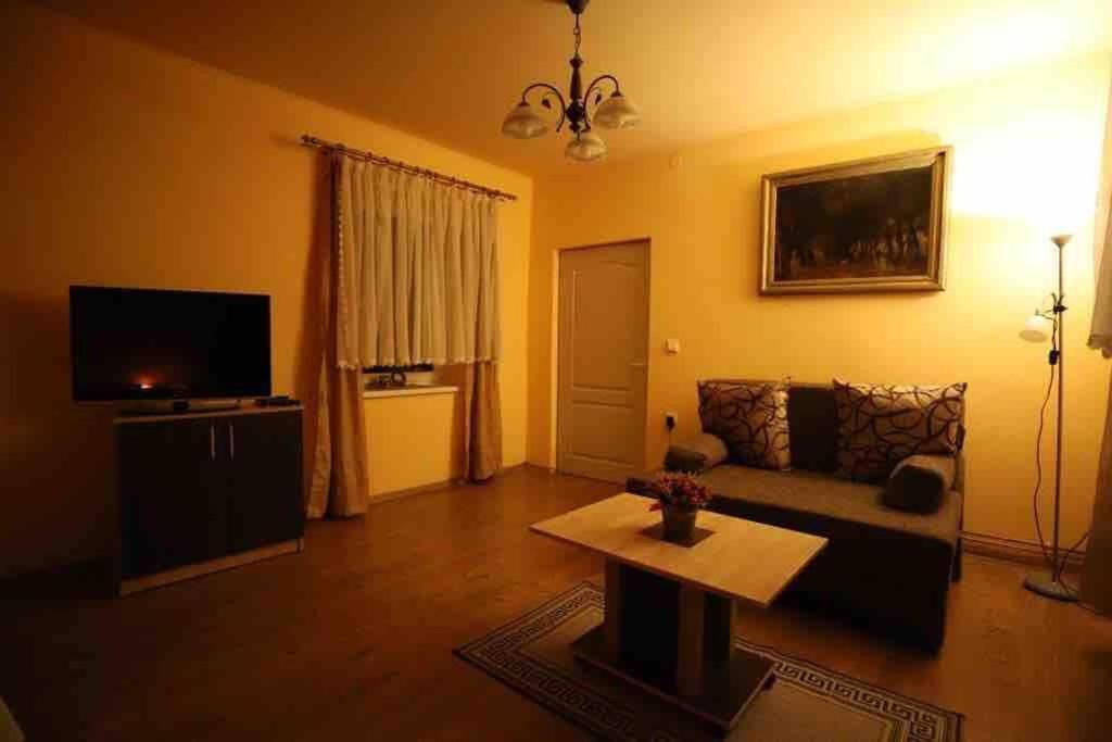Hbr Friendly Apartment Sighisoara Ngoại thất bức ảnh